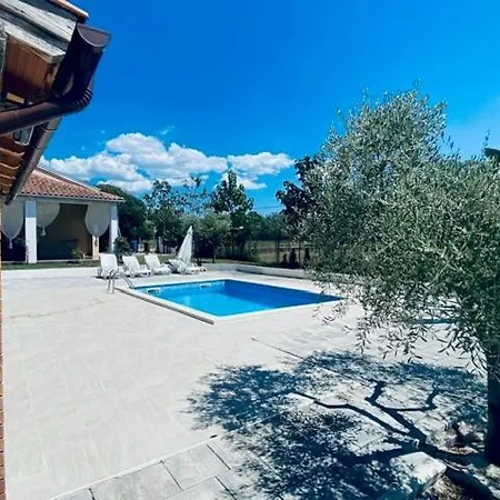 וילה Natura With Private Pool *